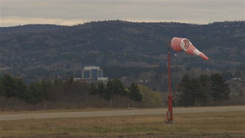 L'aéroport de Sainte-Anne-des-Monts L'aéroport de Sainte-Anne-des-Monts