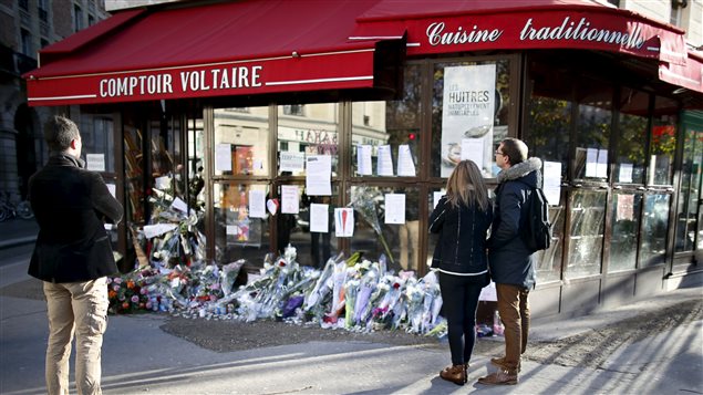 Un des lieux des attentats de Paris Un des lieux des attentats de Paris