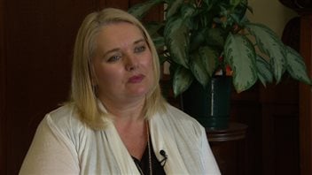 La ministre des Services à l'enfant et à la famille du Manitoba, Kerri Irvin-Ross La ministre des Services à l'enfant et à la famille du Manitoba, Kerri Irvin-Ross