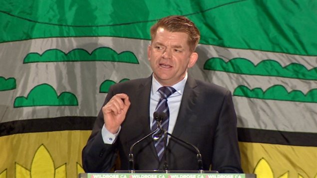 Le chef du Wildrose, Brian Jean, tend à la main aux électeurs progressistes-conservateurs Le chef du Wildrose, Brian Jean, tend à la main aux électeurs progressistes-conservateurs