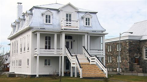 Le presbytère de la fabrique Saint-Jérôme de Matane Le presbytère de la fabrique Saint-Jérôme de Matane