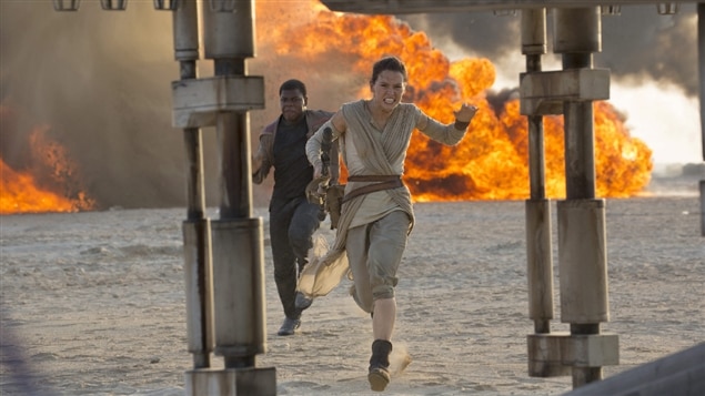 Une scène de « Star Wars : le réveil de la force » Une scène de « Star Wars : le réveil de la force »