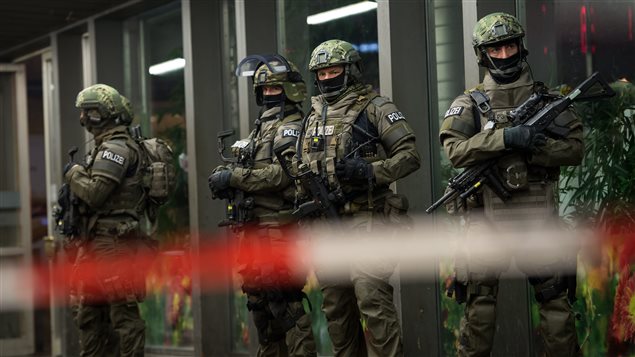 Des policiers dans les rues de Munich, le 31 décembre 2015 Des policiers dans les rues de Munich, le 31 décembre 2015