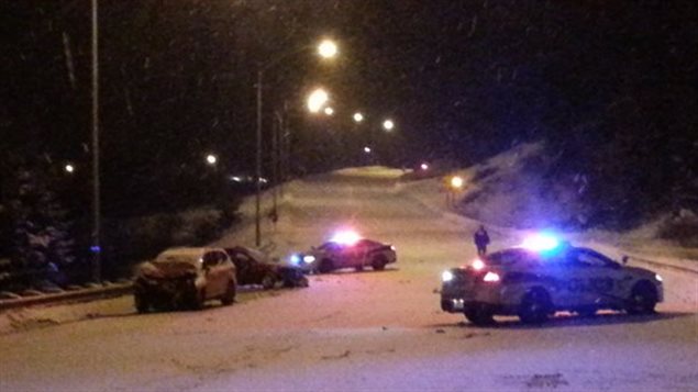 La collision a eu lieu sur le boulevard de l'Université dans l'arrondissement Chicoutimi. La collision a eu lieu sur le boulevard de l'Université dans l'arrondissement Chicoutimi.