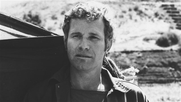 Wayne Rogers dans son rôle de Trapper John McIntyre Wayne Rogers dans son rôle de Trapper John McIntyre