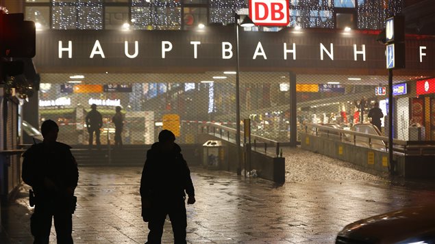 La gare Centrale de Munich et celle de Pasing, à Munich, auraient été ciblées pour de possibles attentats. La gare Centrale de Munich et celle de Pasing, à Munich, auraient été ciblées pour de possibles attentats.