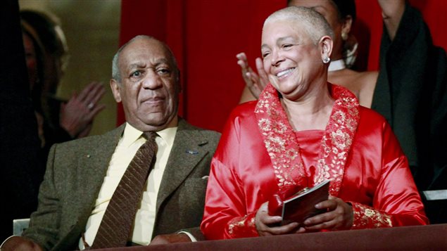 Le comédien Bill Cosby et son épouse Camille Le comédien Bill Cosby et son épouse Camille