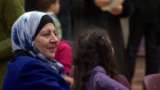 Avec l’arrivée de plus en plus de réfugiés syriens à Winnipeg, la question de l'enseignement de l'arabe dans les écoles manitobaines devient de plus en plus pressante. Avec l’arrivée de plus en plus de réfugiés syriens à Winnipeg, la question de l'enseignement de l'arabe dans les écoles manitobaines devient de plus en plus pressante.