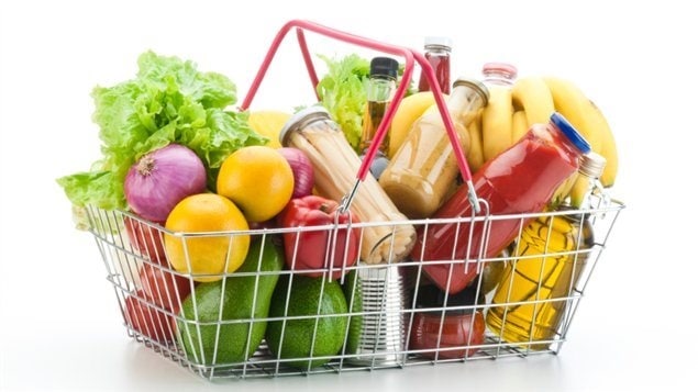 Les Américains ont droit à un guide alimentaire révisé tous les cinq ans. La nouvelle mouture a été présentée hier. Que doit-on retenir? Bernard Lavallée est nutritionniste, auteur de Sauver la planète une bouchée à la fois.
Les Américains ont droit à un guide alimentaire révisé tous les cinq ans. La nouvelle mouture a été présentée hier. Que doit-on retenir? Bernard Lavallée est nutritionniste, auteur de Sauver la planète une bouchée à la fois.