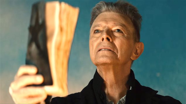David Bowie, dans le clip « Blackstar » David Bowie, dans le clip « Blackstar »