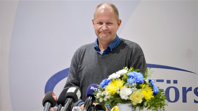 Le directeur de la police nationale de Suède, Dan Eliasson, a tenu un point de presse pour annoncer la tenue d'une enquête interne sur la façon dont la police a géré les plaintes d'agressions sexuelles. Le directeur de la police nationale de Suède, Dan Eliasson, a tenu un point de presse pour annoncer la tenue d'une enquête interne sur la façon dont la police a géré les plaintes d'agressions sexuelles.