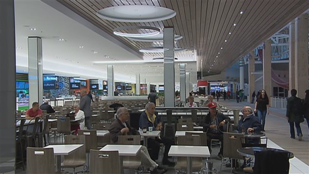 L'aire de restauration a déjà fait l'objet de rénovations majeures. L'aire de restauration a déjà fait l'objet de rénovations majeures.