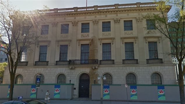 L'ancienne ambassade des États-Unis à Ottawa. L'ancienne ambassade des États-Unis à Ottawa.