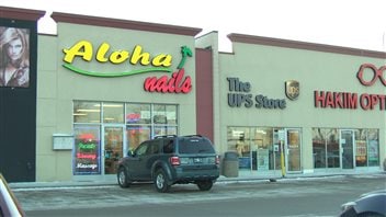 Le salon d'esthétique Aloha Nails situé sur l'avenue Regent à Winnipeg Le salon d'esthétique Aloha Nails situé sur l'avenue Regent à Winnipeg