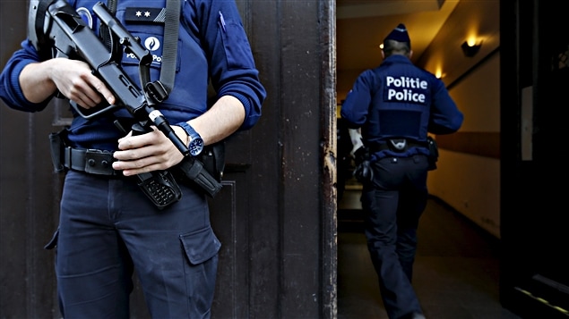 Des policiers à Bruxelles Des policiers à Bruxelles