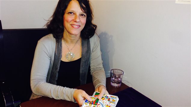 Joyce Prieur lit le tarot au Café Le Tassé de Sherbrooke. Joyce Prieur lit le tarot au Café Le Tassé de Sherbrooke.
