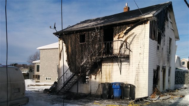 Un incendie a coûté la vie d'une femme à Saint-Félicien, dimanche. Un incendie a coûté la vie d'une femme à Saint-Félicien, dimanche.