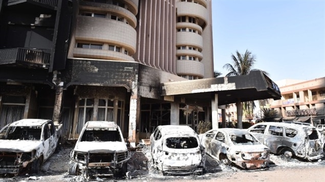 Six travailleurs humanitaires québécois de la région de Québec ont été tués dans l'attentat perpétré au Burkina Faso la semaine dernière. Six travailleurs humanitaires québécois de la région de Québec ont été tués dans l'attentat perpétré au Burkina Faso la semaine dernière.