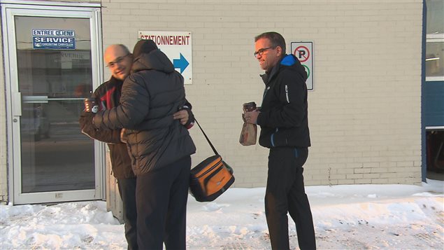 Les employés de Chicoutimi Chrysler se retrouvent après 34 mois de lock-out Les employés de Chicoutimi Chrysler se retrouvent après 34 mois de lock-out