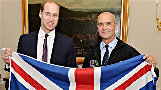 Henry Worsley (à droite) aux côtés du prince William le 19 octobre 2015 Henry Worsley (à droite) aux côtés du prince William le 19 octobre 2015