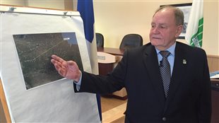 Guy Charbonneau, maire de Sainte-Anne-des-Plaines Guy Charbonneau, maire de Sainte-Anne-des-Plaines