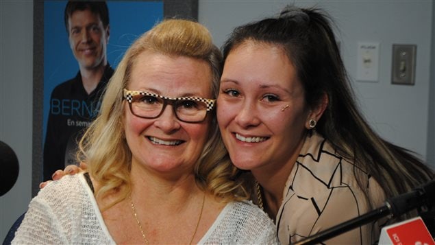 Nancy Drolet et Tania Monfette sont toutes deux chauffeuses de taxi. Nancy Drolet et Tania Monfette sont toutes deux chauffeuses de taxi.