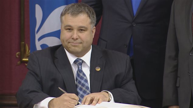 Sébastien Proulx est nommé ministre de la Famille. Sébastien Proulx est nommé ministre de la Famille.