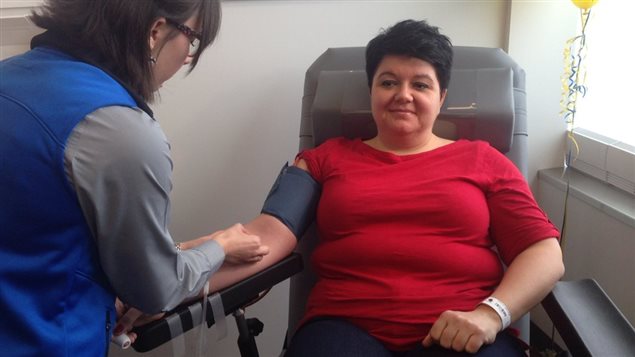Nellie Grenier est la première donneuse de plasma au nouveau Centre de donneurs Plasmavie de Sherbrooke. Nellie Grenier est la première donneuse de plasma au nouveau Centre de donneurs Plasmavie de Sherbrooke.