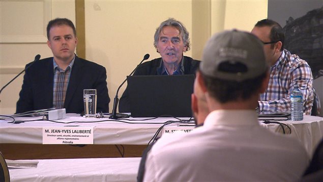 Le président-directeur général de Pétrolia a participé à la rencontre. Le président-directeur général de Pétrolia a participé à la rencontre.