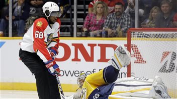 P.K. Subban s'est pris pour Jaromir Jagr l'instant d'une échappée. P.K. Subban s'est pris pour Jaromir Jagr l'instant d'une échappée.