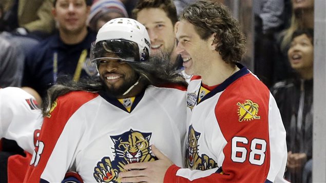 P.K. Subban et Jaromir Jagr étaient tout sourire après le numéro du défenseur du CH. P.K. Subban et Jaromir Jagr étaient tout sourire après le numéro du défenseur du CH.