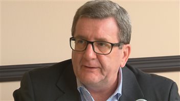 Régis Labeaume souligne que la Ville veut laisser le moins possible de gens dehors l'hiver. Régis Labeaume souligne que la Ville veut laisser le moins possible de gens dehors l'hiver.