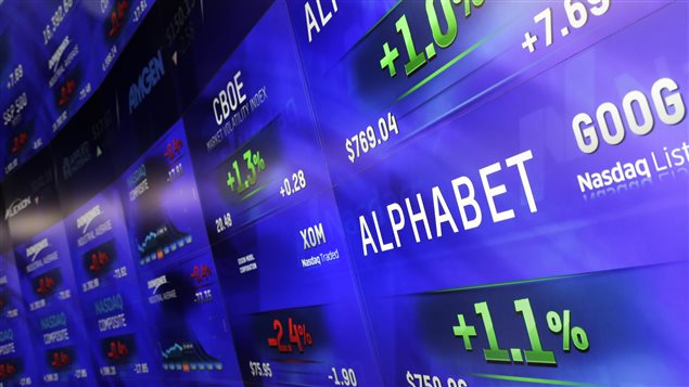 Alphabet a enregistré un bénéfice de 4,92 milliards $ US au quatrième trimestre. Alphabet a enregistré un bénéfice de 4,92 milliards $ US au quatrième trimestre.