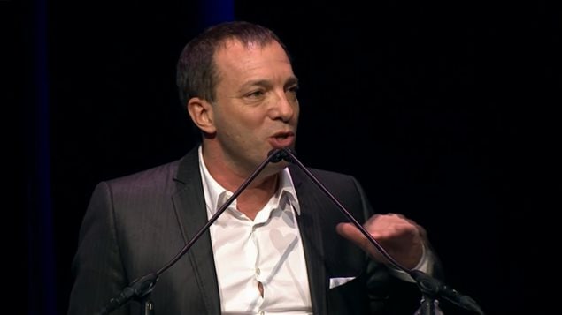 L'homme d'affaires montréalais et Dragon Mitch Garber a rendu hommage à son ami René Angélil L'homme d'affaires montréalais et Dragon Mitch Garber a rendu hommage à son ami René Angélil