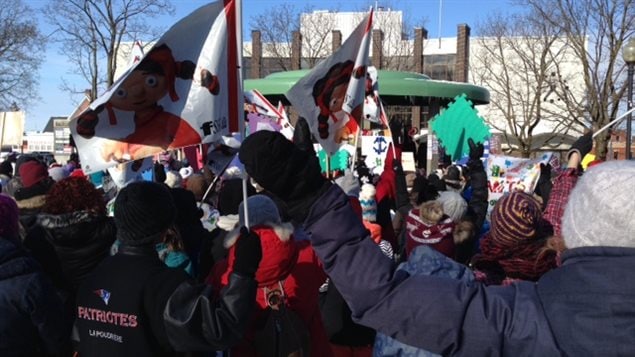 Une manifestation d'appui aux centres de la petite enfance à Drummondville Une manifestation d'appui aux centres de la petite enfance à Drummondville