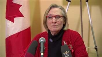 La ministre des Affaires autochtones et du Nord, Carolyn Bennett La ministre des Affaires autochtones et du Nord, Carolyn Bennett