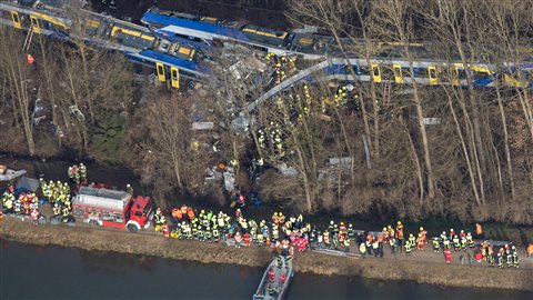 L'accident de trains est survenu dans un secteur difficile d'accès, en Bavière, dans le sud de l'Allemagne. L'accident de trains est survenu dans un secteur difficile d'accès, en Bavière, dans le sud de l'Allemagne.