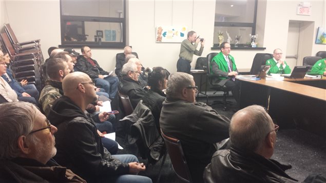 Une trentaine de citoyens ont assisté au conseil municipal de Malartic Une trentaine de citoyens ont assisté au conseil municipal de Malartic