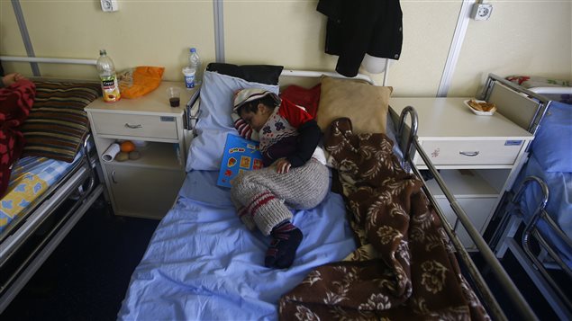 Un enfant syrien est soigné dans un hôpital de Kilis, en Turquie. Un enfant syrien est soigné dans un hôpital de Kilis, en Turquie.