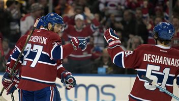 Alex Galchenyuk et David Desharnais célèbrent en deuxième période. Alex Galchenyuk et David Desharnais célèbrent en deuxième période.