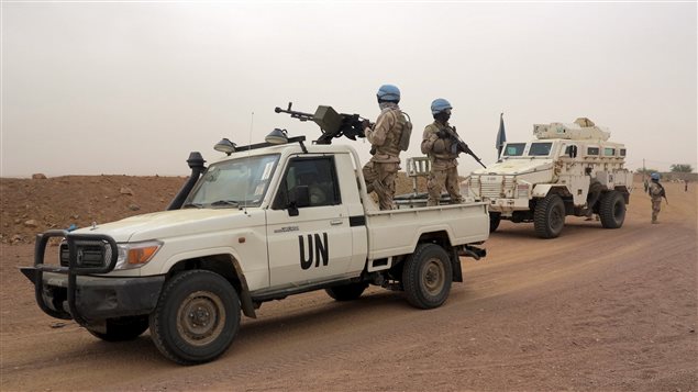 Une patrouille de Casques bleus de l'ONU à Kidal, au Mali. Une patrouille de Casques bleus de l'ONU à Kidal, au Mali.