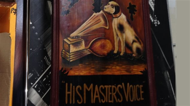 Le chien Nipper de RCA Le chien Nipper de RCA