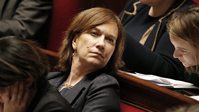 Laurence Rossignol s'est dite "secrétaire d'État féministe de la famille et de l'enfance", heureuse d'être désormais en charge des droits des femmes. Laurence Rossignol s'est dite "secrétaire d'État féministe de la famille et de l'enfance", heureuse d'être désormais en charge des droits des femmes.
