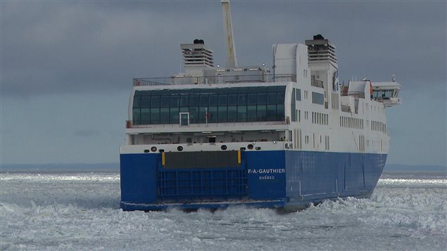 F.-A.-Gauthier dans les glaces au large de Matane. F.-A.-Gauthier dans les glaces au large de Matane.