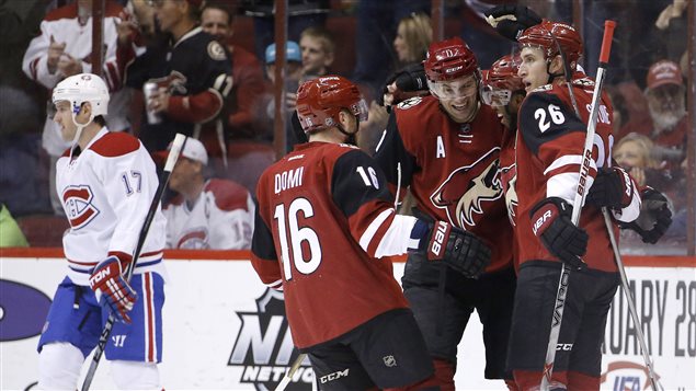 Max Domi et Anthony Duclair, entre autres, célèbrent en première période. Max Domi et Anthony Duclair, entre autres, célèbrent en première période.