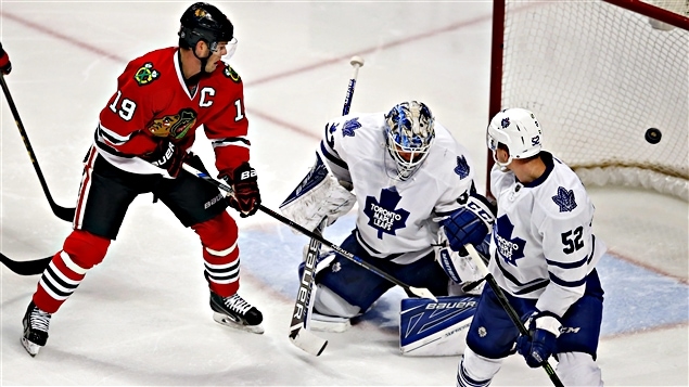 Les Blackhawks ont malmené les Maple Leafs 7-2 Les Blackhawks ont malmené les Maple Leafs 7-2