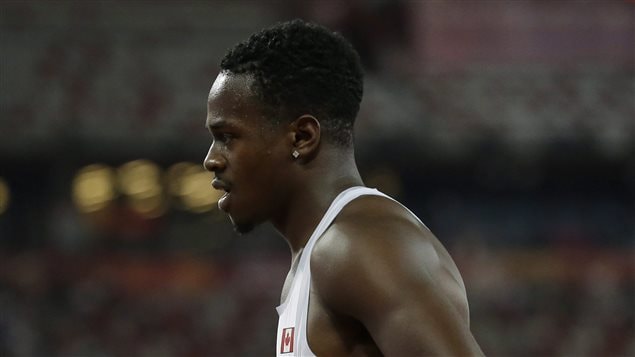 Aaron Brown aux Championnats du monde à Pékin en 2015. Aaron Brown aux Championnats du monde à Pékin en 2015.
