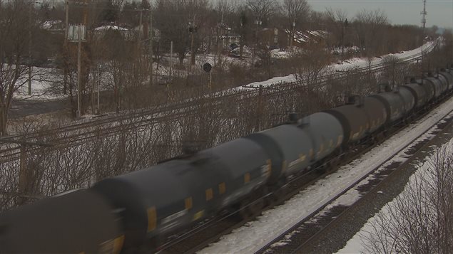Les wagons citernes traverseraient plusieurs grandes villes du Québec. Les wagons citernes traverseraient plusieurs grandes villes du Québec.