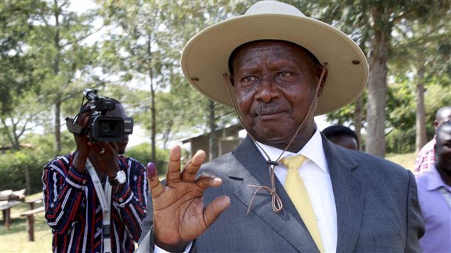 Le président sortant Yoweri Museveni après avoir voté ce matin à Kirihura dans l’ouest du pays Le président sortant Yoweri Museveni après avoir voté ce matin à Kirihura dans l’ouest du pays