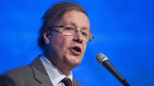 Le président du Parti québécois, Raymond Archambault, lors du conseil général de février 2015. Le président du Parti québécois, Raymond Archambault, lors du conseil général de février 2015.